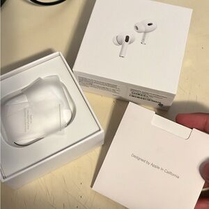 Apple airpod pros gen 2